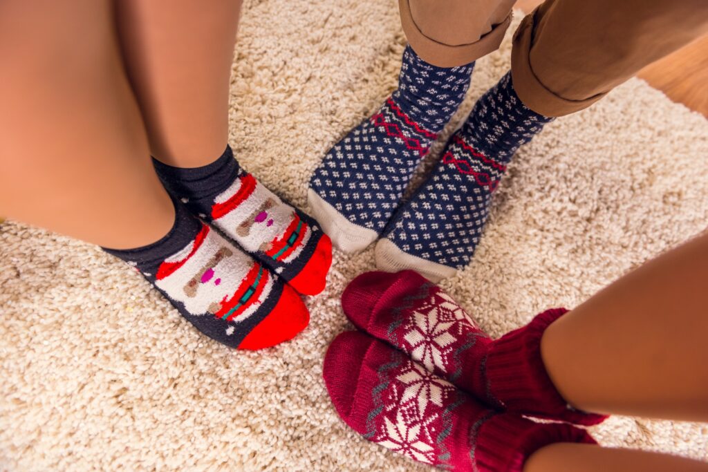 聖誕節交換禮物推薦，一雙舒適的襪子，這是最實用的禮物。