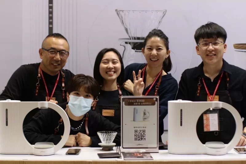 2023國際咖啡展最受矚目：Hikaru V60把世界冠軍咖啡師送到你家每天幫你沖咖啡！