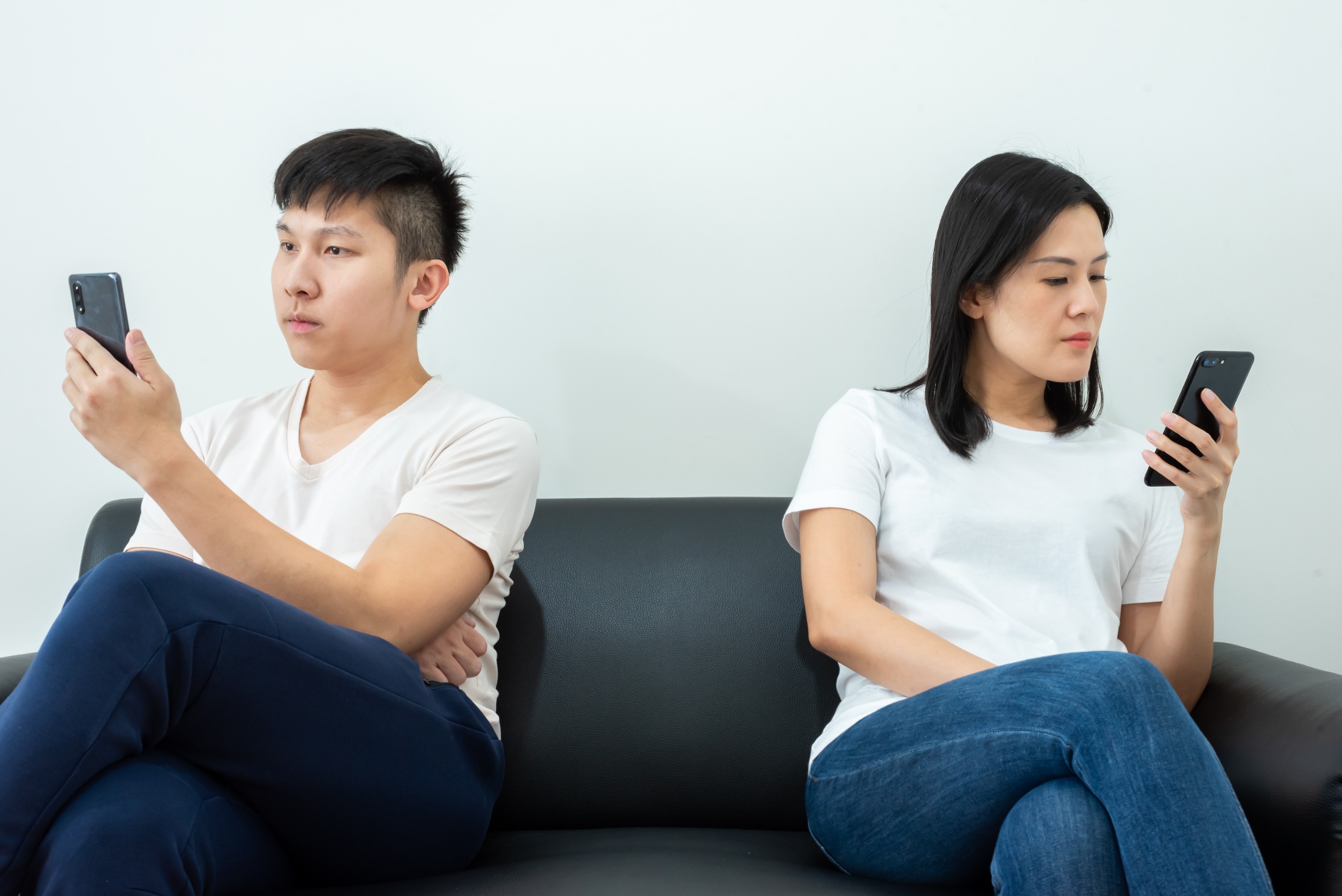 自信反擊!8句霸氣語錄讓小三無地自容 也可以告訴小三,今日自己承受之痛苦,像是夫妻之間冷淡,他日小三必定加倍承受。圖/123RF圖庫