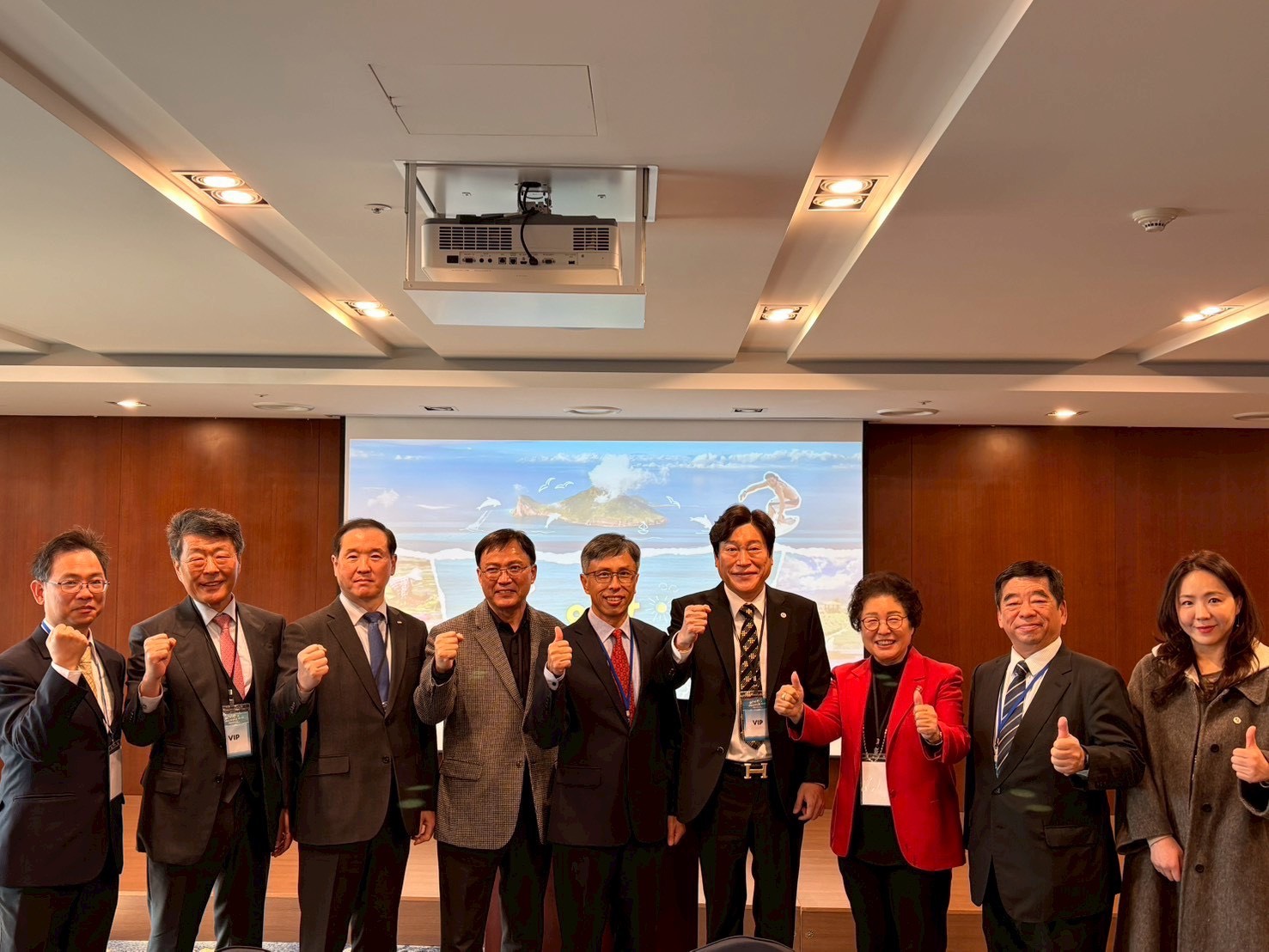 宜蘭觀光推廣暨城市交流會邀集多位台韓重要貴賓出席,現場氣氛熱絡,象徵宜蘭積極拓展韓國觀光市場的具體成果。圖/宜蘭縣政府提供