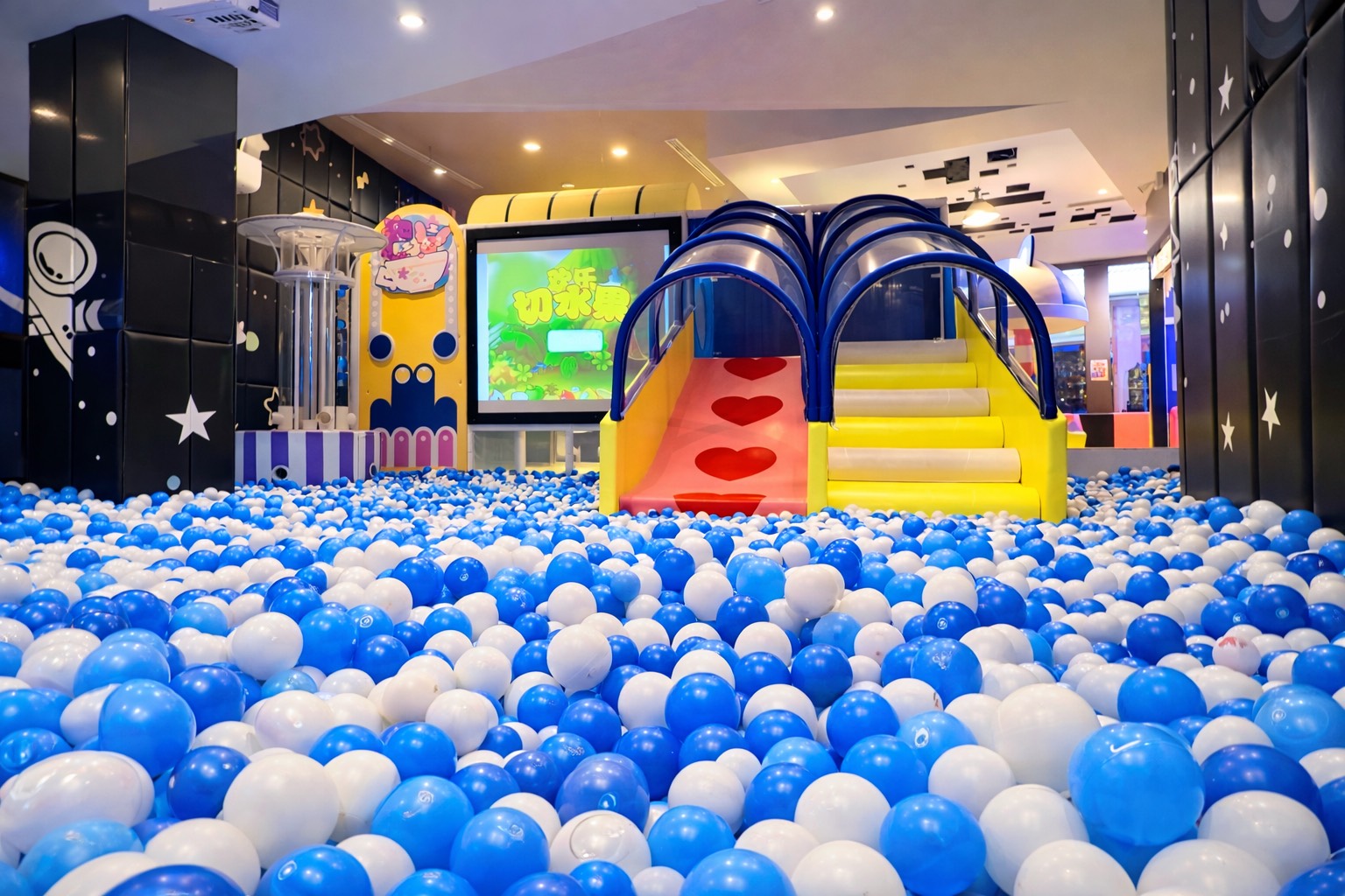 春節好選擇！彰化「達拉樂樂屋」娃娃機結合親子遊樂園 打造一站式親子共樂新據點