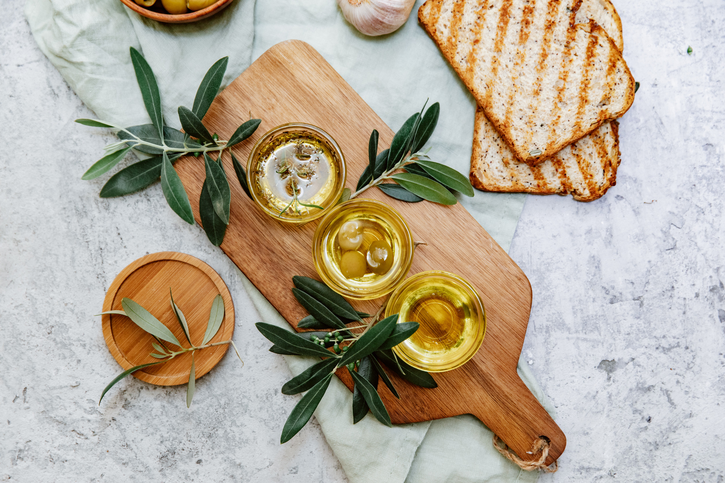 橄欖油做菜清香，適合多款料理，是質感生活的標準配備。圖/123RF圖庫