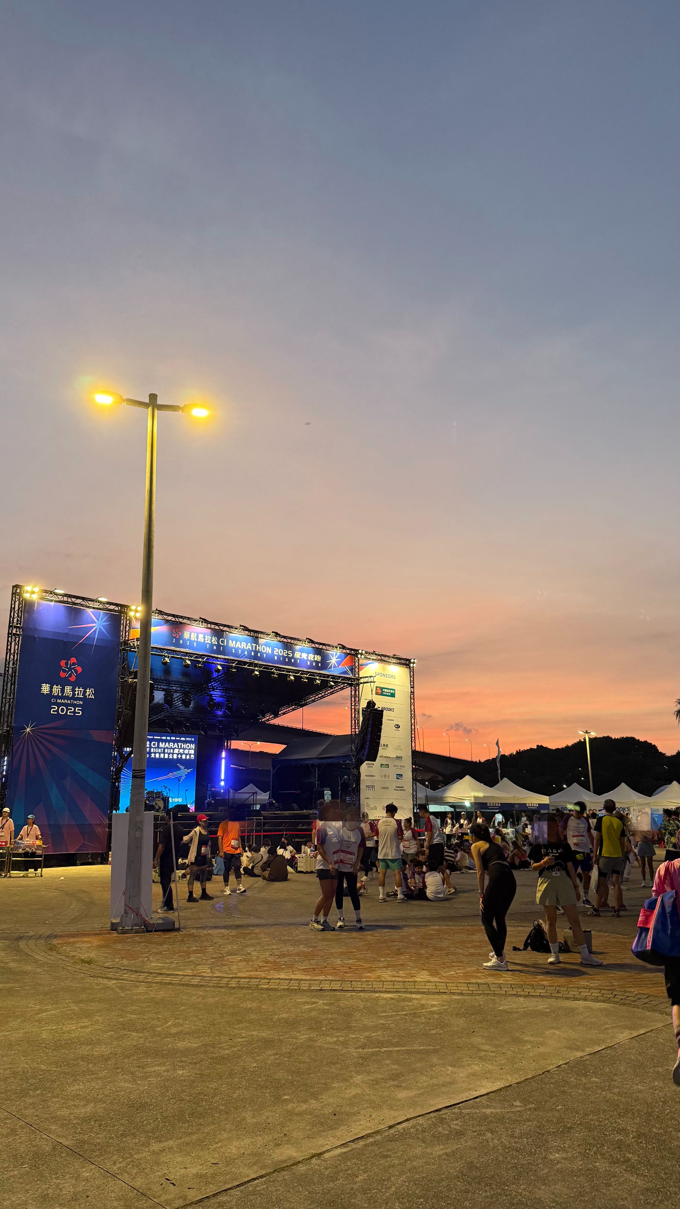 華航星光馬拉松再度啟航 網友熱議：夜跑、音樂會卡司、抽機票超吸引人！