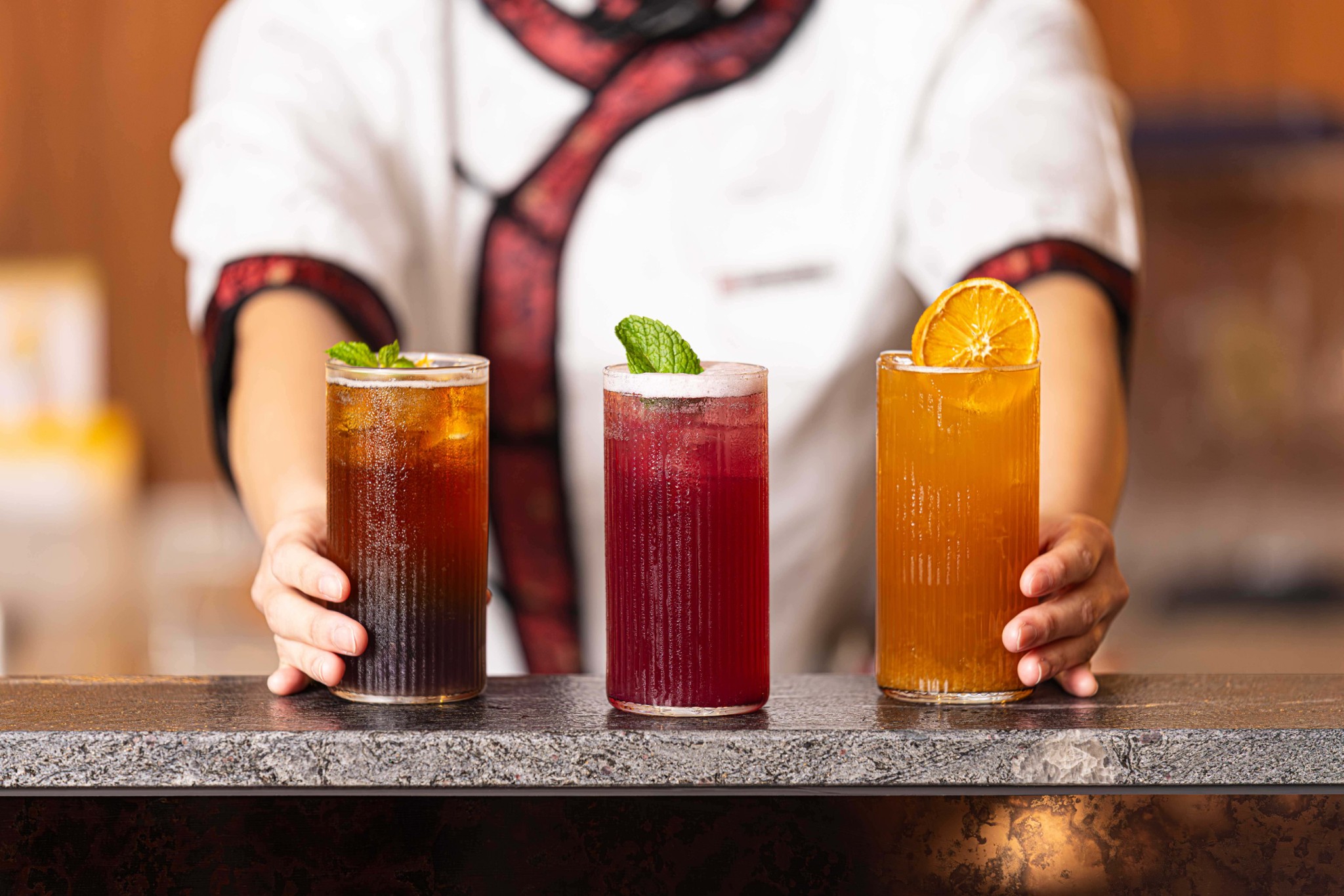 清爽系果茶系列飲品豐富用餐體驗。圖/鼎王提供