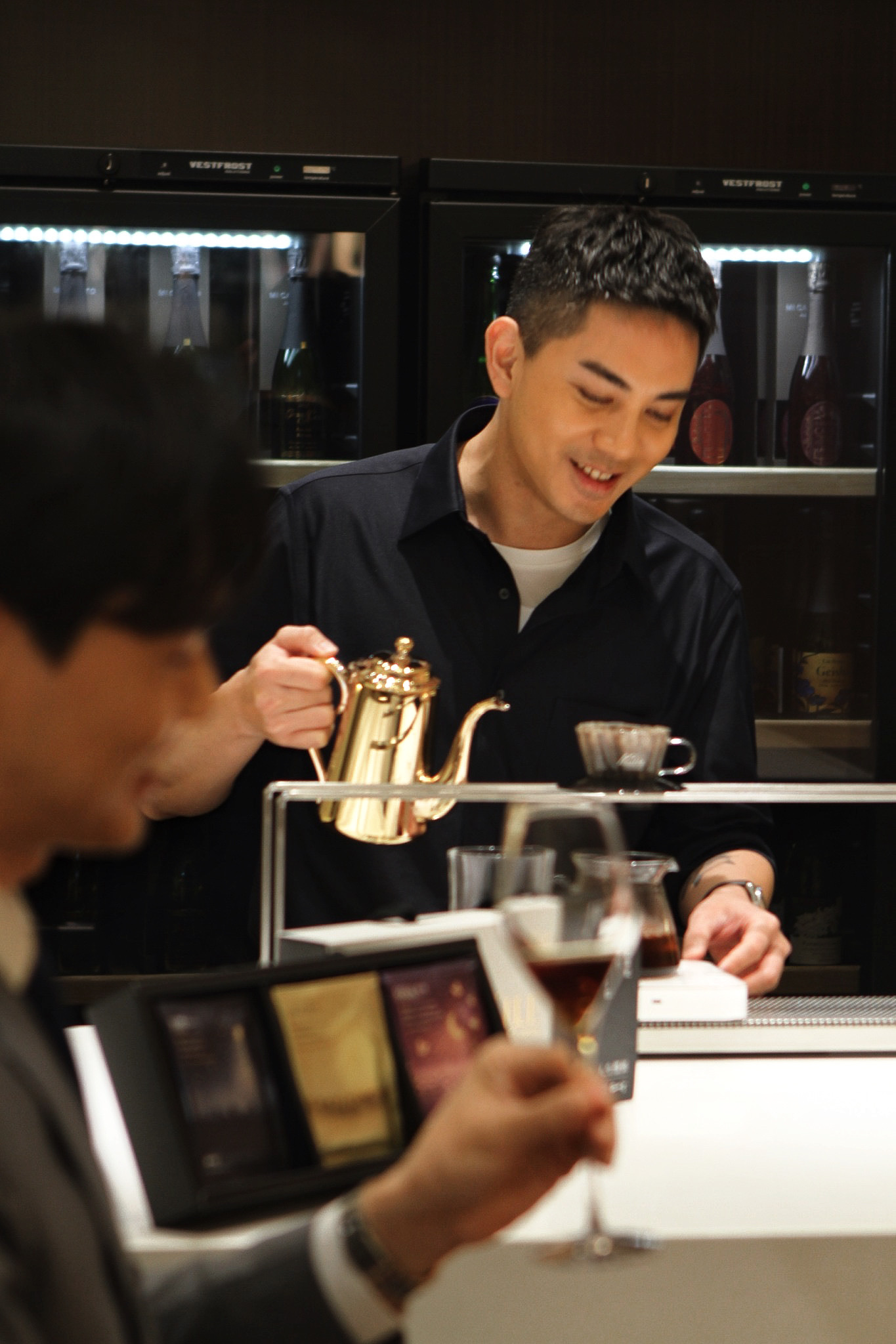 咖啡多層次的風味就像人生是百感交集。更多文字寫不完的，蔡侑霖邀請讀者品嚐感受。圖/蔡侑霖提供