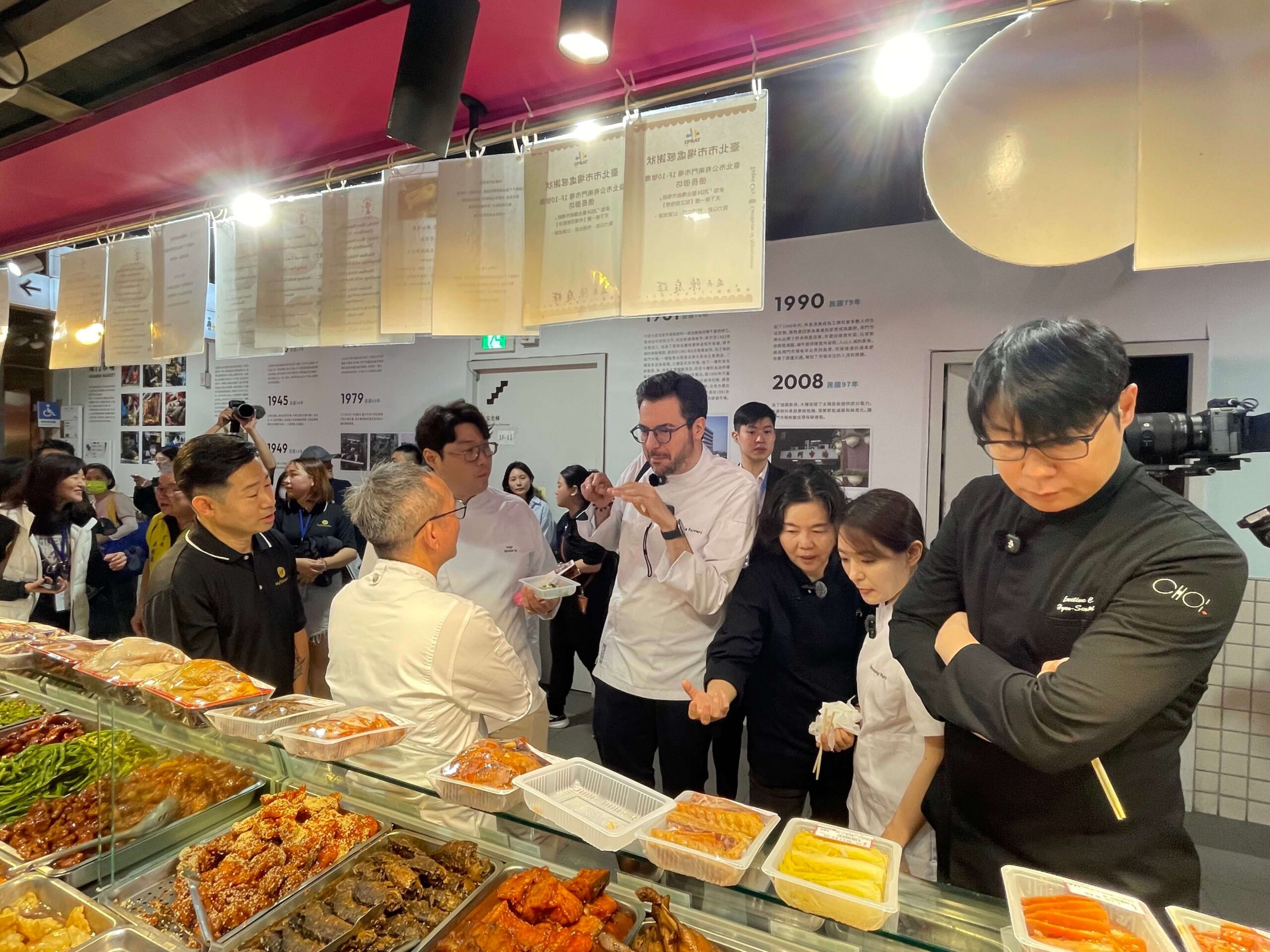 《黑白大廚》韓國人氣主廚造訪臺北！大讚市場美食 助攻臺北觀光