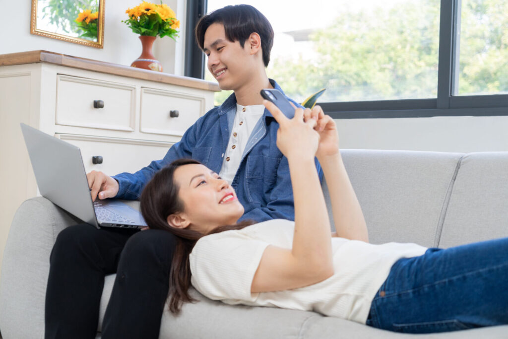 夫妻理財想要感情甜蜜又能默默發財,推薦「三分法公積金模式」。圖/123RF圖庫